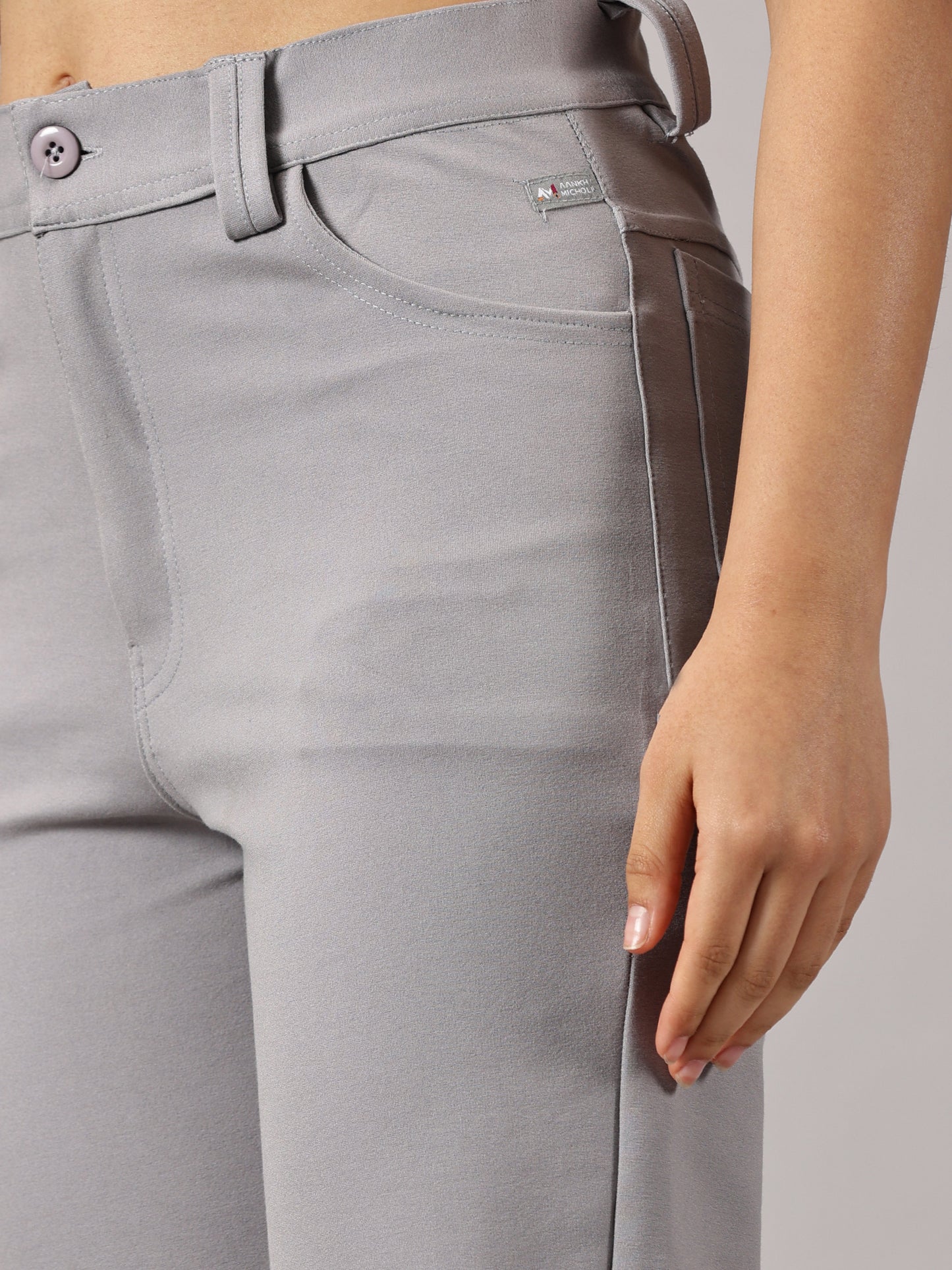 Light grey solid four pocket stretchable trousers