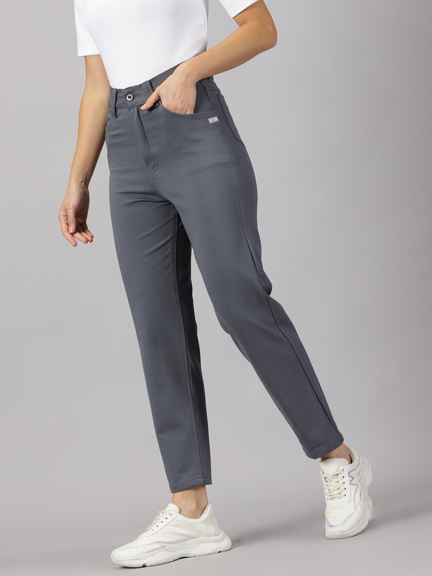 Light grey solid four pocket stretchable trousers