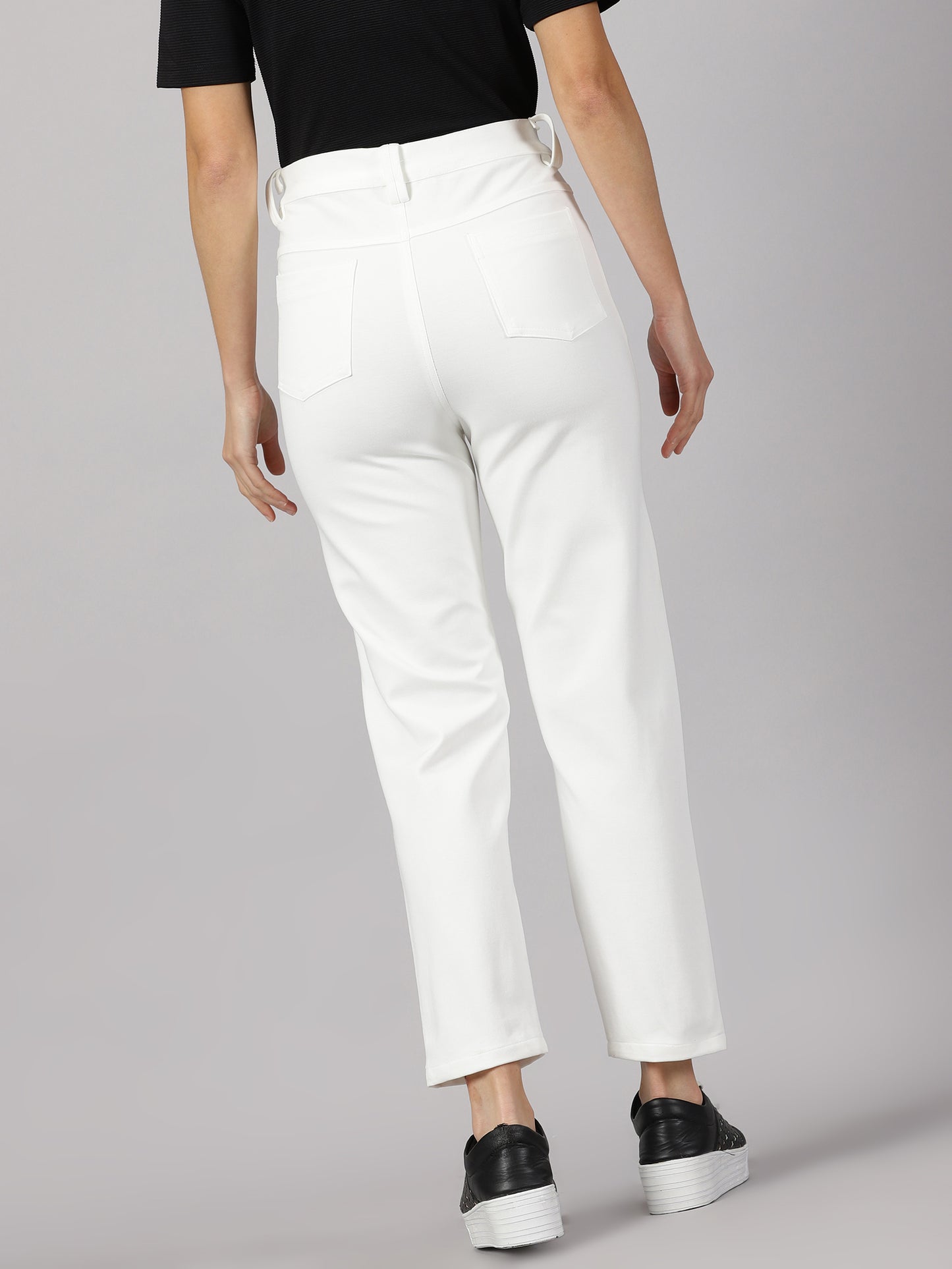 White solid four pocket stretchable trousers